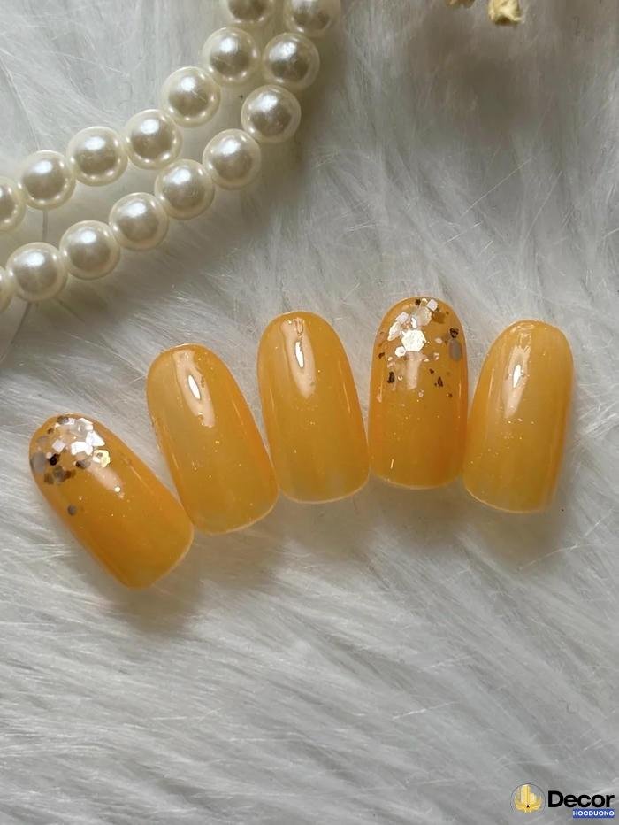 nail màu cam thạch tinh tế