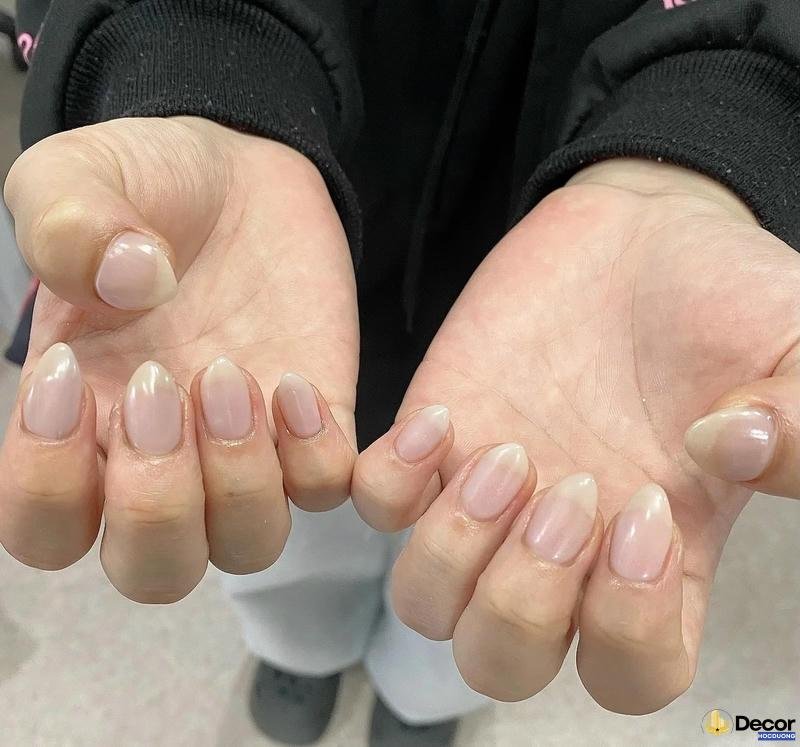 nail màu thạch hiện đại