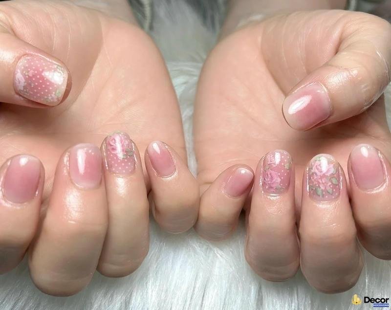 nail màu thạch hồng nổi bật