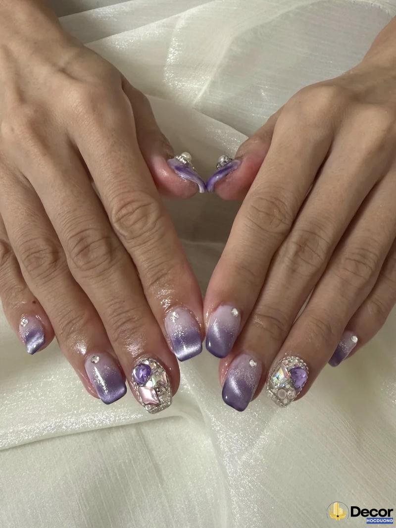 nail màu tím nghệ thuật