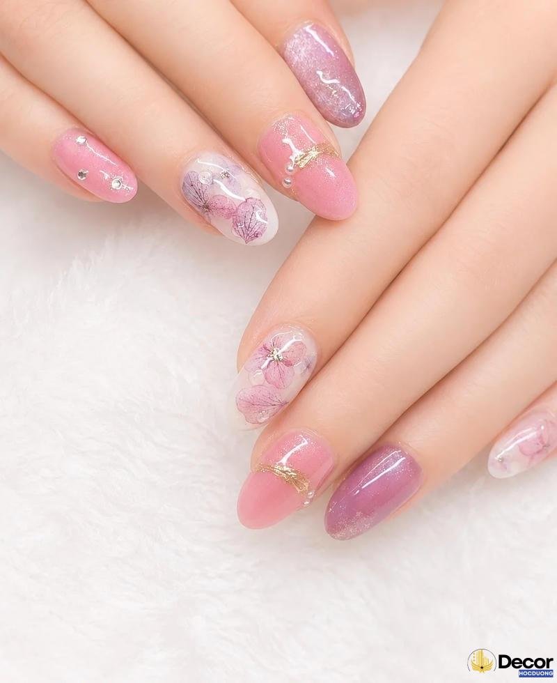 nail màu tím phong cách