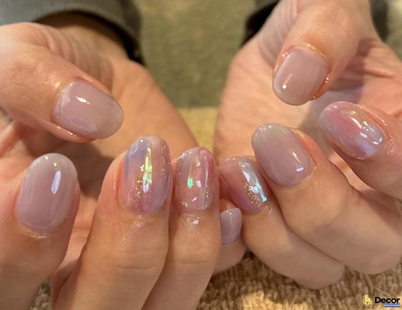 nail màu tím thời thượng