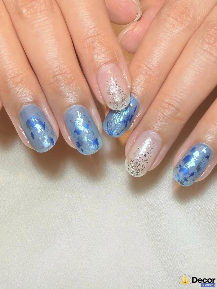 nail màu xanh sáng tạo