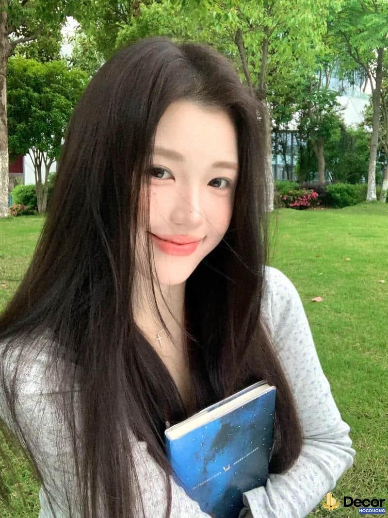 Bộ ảnh gái xinh 2k3 cuốn hút