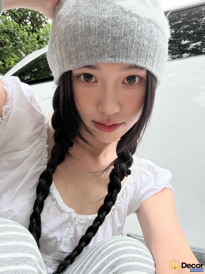 Bộ ảnh gái xinh 2k5 thu hút