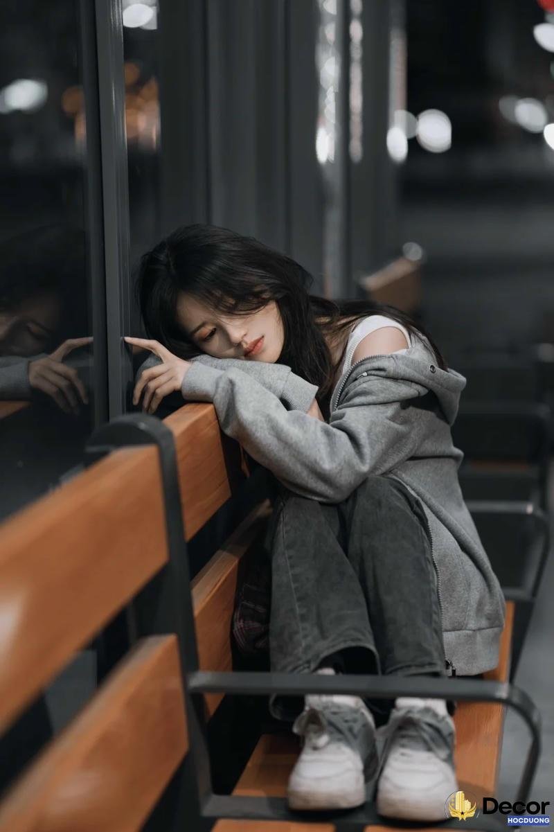 Loạt ảnh gái xinh buồn độc quyền