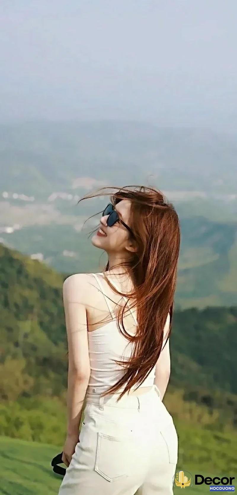 Loạt hình nền điện thoại gái xinh cuốn hút