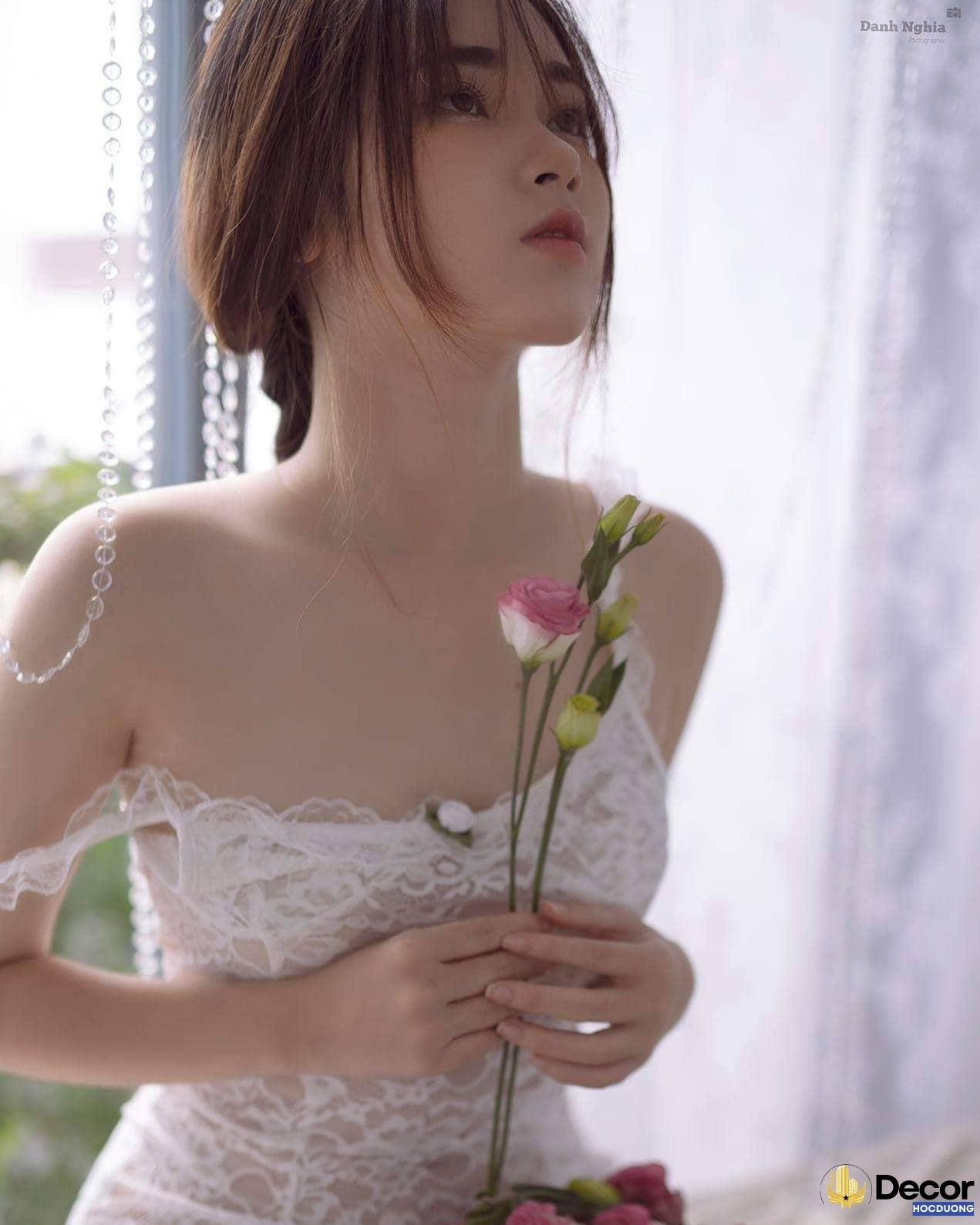 ảnh gái xinh khiêu gợi váy ôm