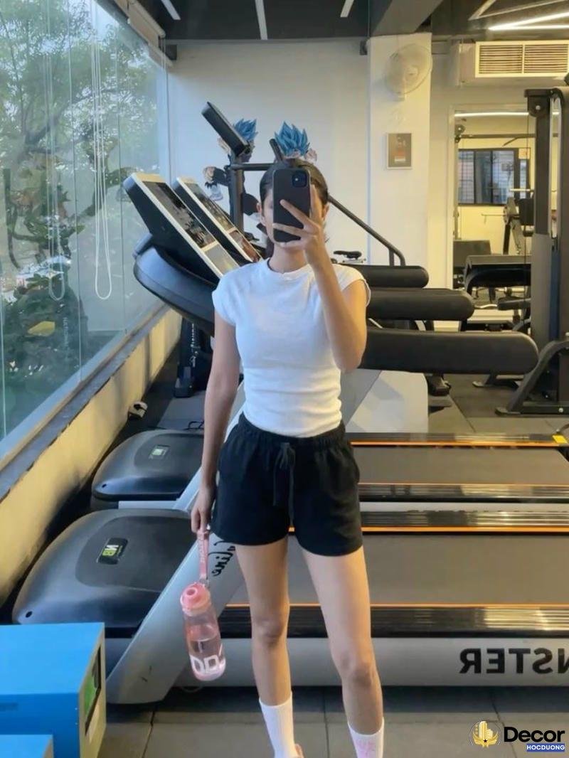 ảnh gái xinh tập gym cá tính