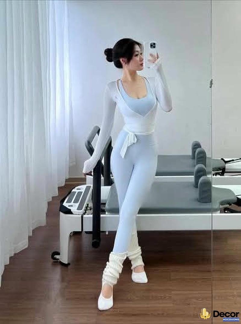 ảnh gái xinh tập gym phong cách