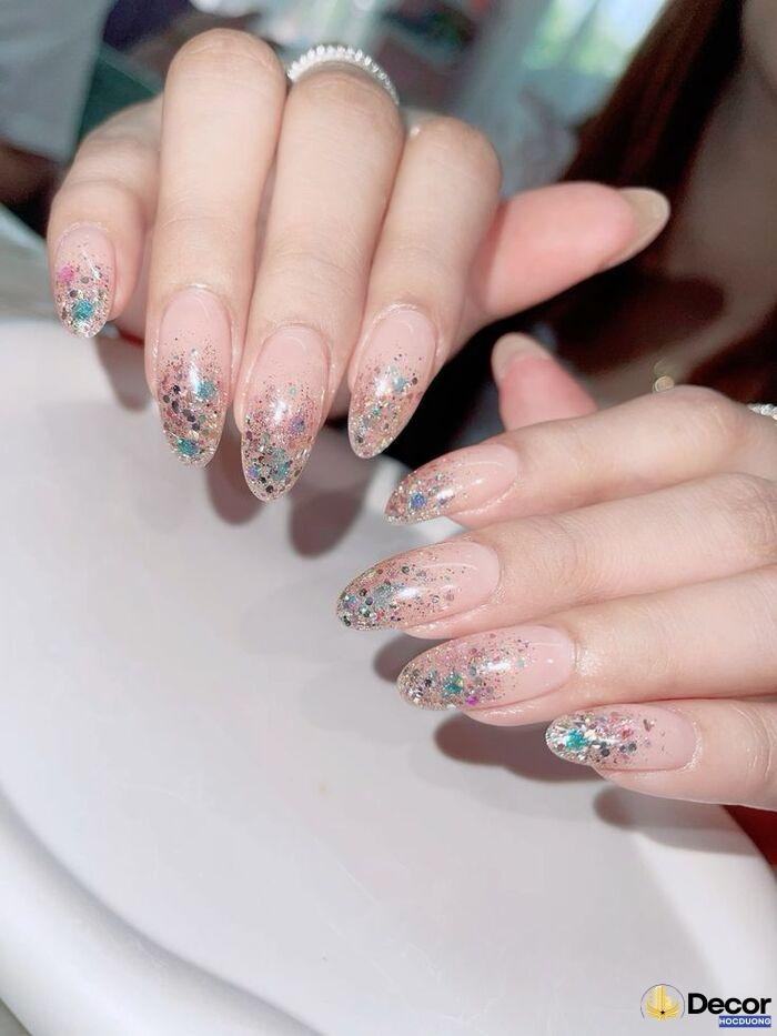 ảnh nail nhũ trendding cực đẹp