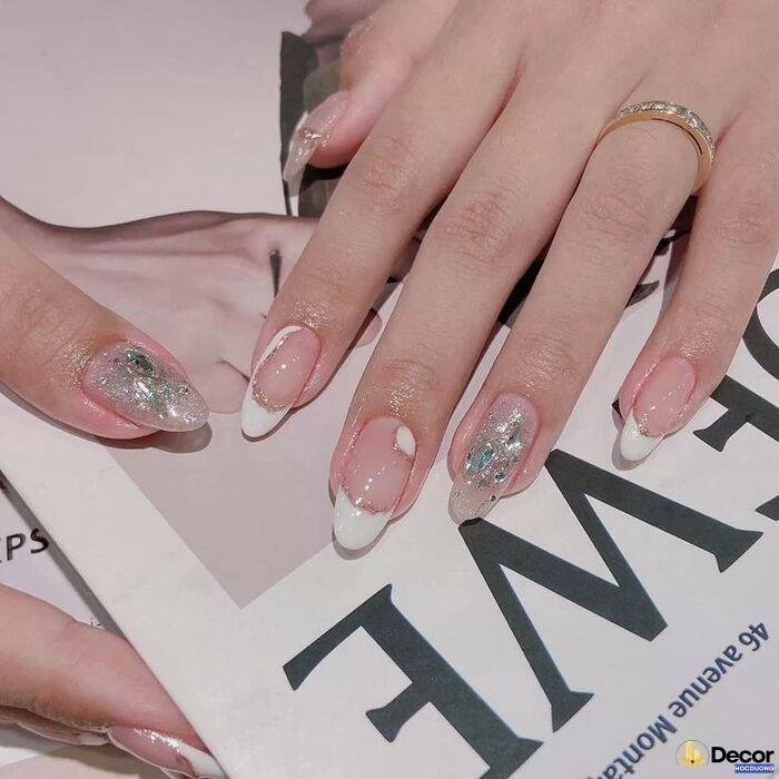 ảnh nail nhũ trendding xinh