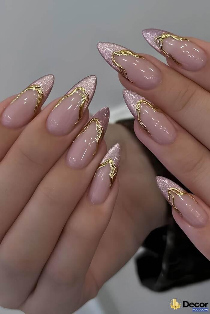 ảnh nail sơn đầu móng ngầu