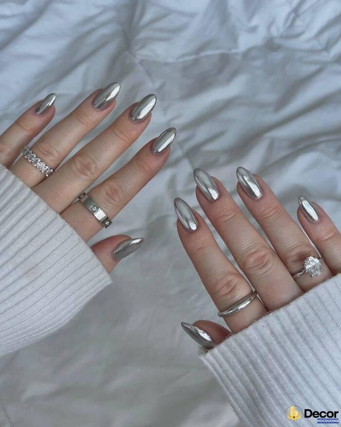 ảnh nail tráng gương bạc hot