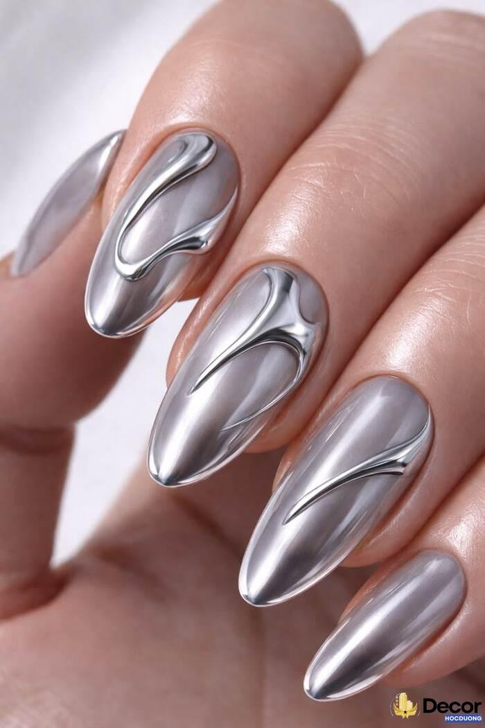 ảnh nail tráng gương bạc ngầu