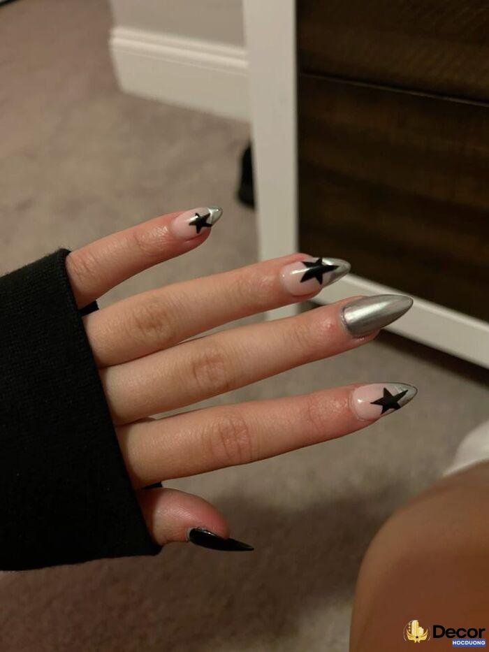 ảnh nail tráng gương bạc trending