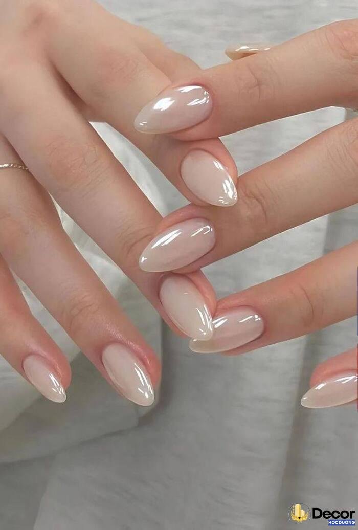ảnh nail tráng gương slay chảnh