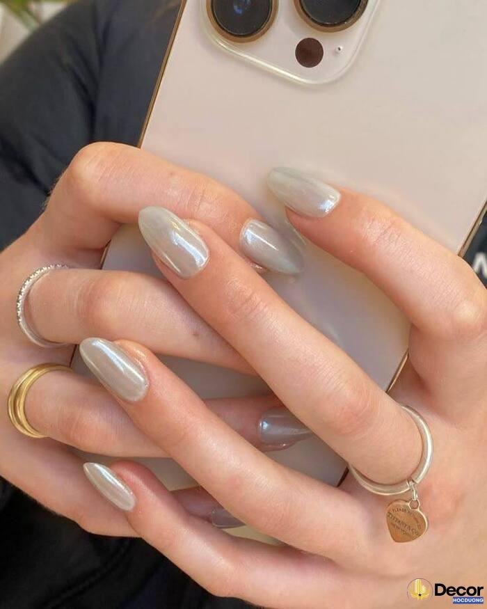 ảnh nail tráng gương slay