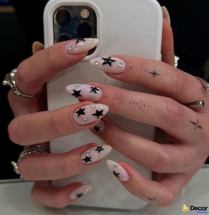 ảnh nail trắng hot nhất
