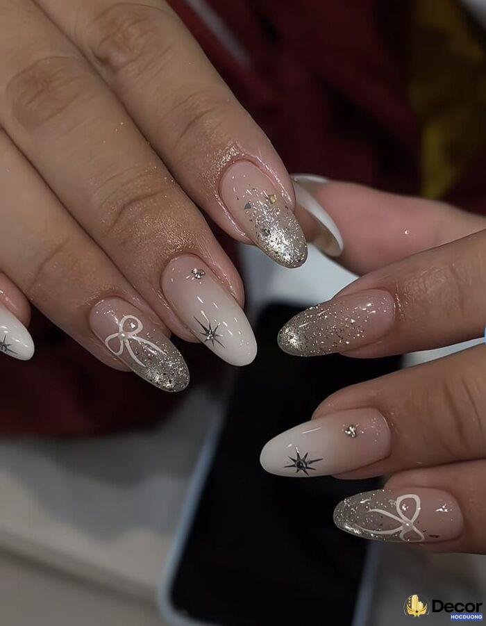 ảnh nail trong suốt cực chất