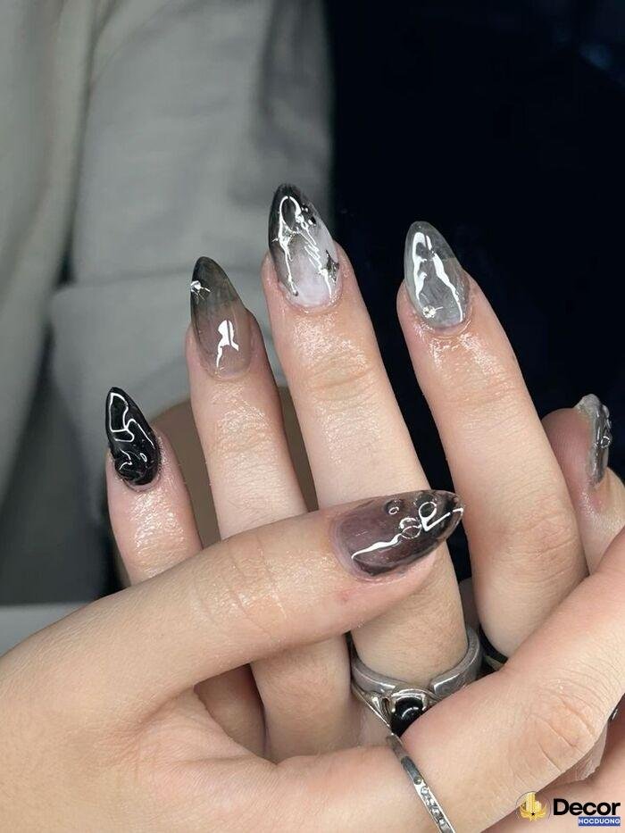 ảnh nail trong suốt sang chảnh