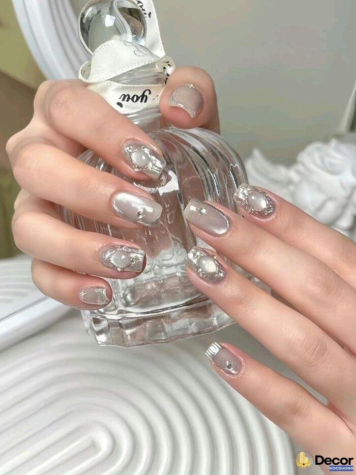 ảnh nail trong suốt