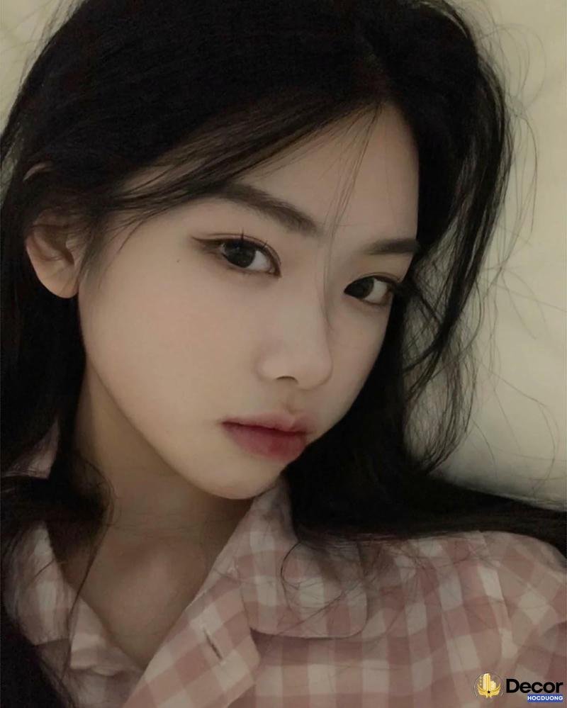 gái xinh 18 tuổi nổi bật