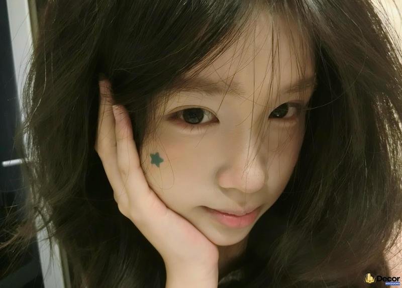 hình ảnh gái xinh chụp selfie