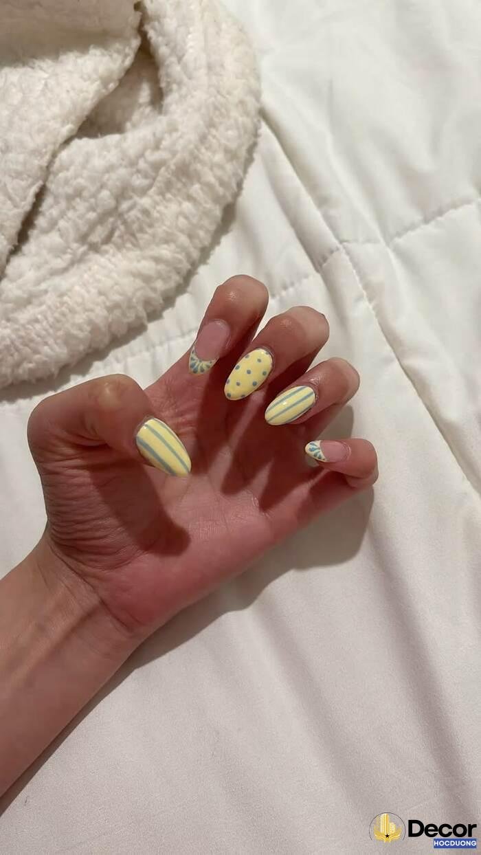 nail nhiều màu bắt trend