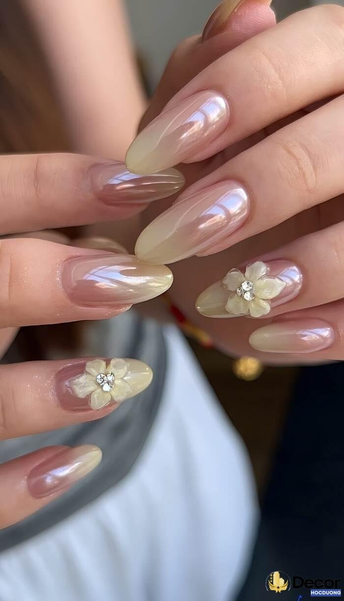 nail nhũ cực yêu