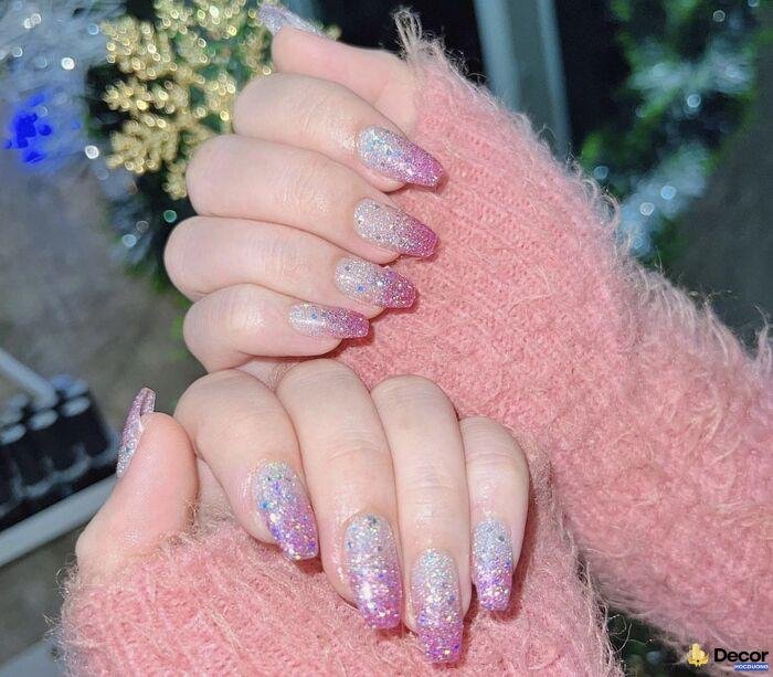 nail nhũ hot