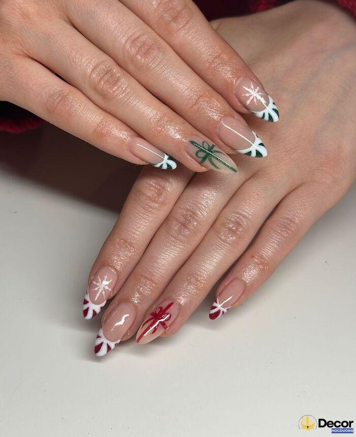 nail noel dễ thương trendding