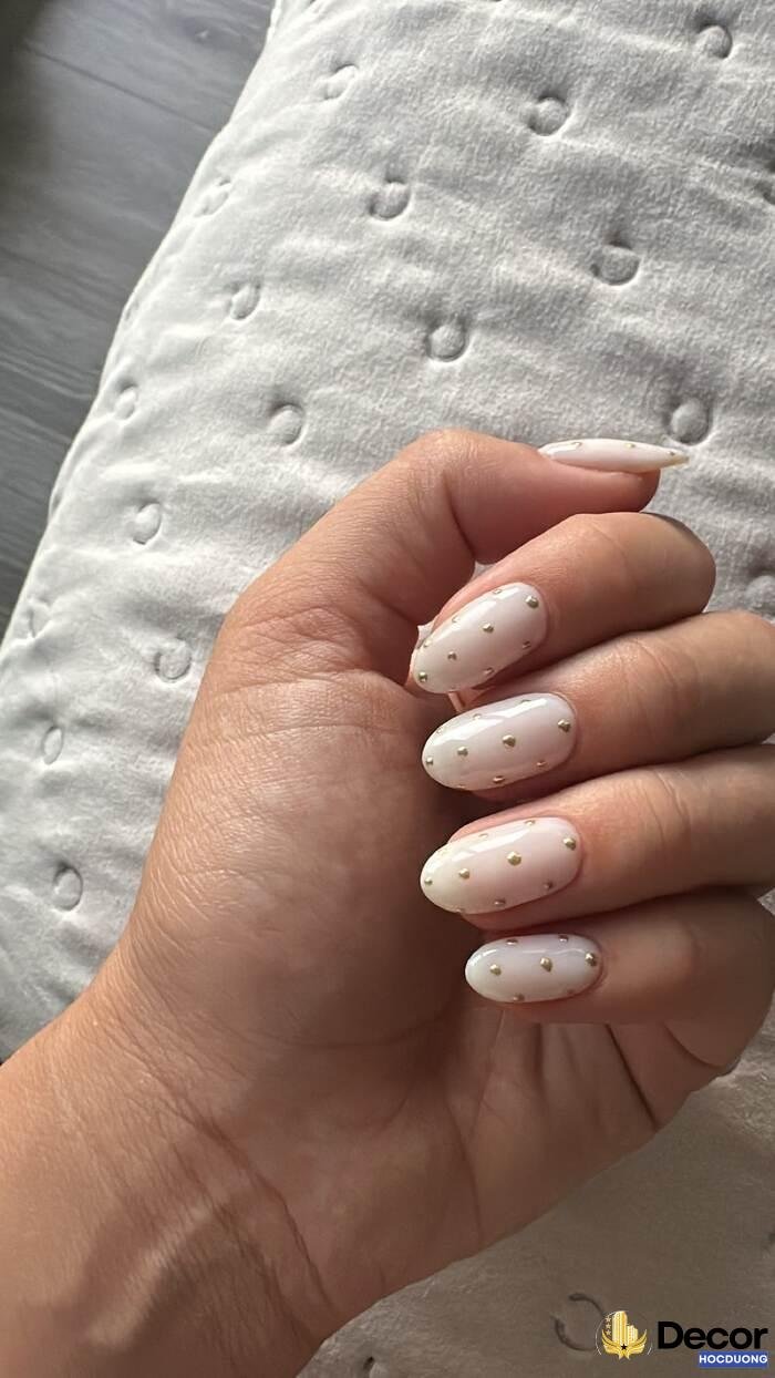 nail trắng cực đẹp
