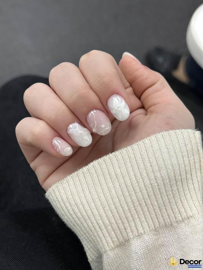 nail trắng cực xinh