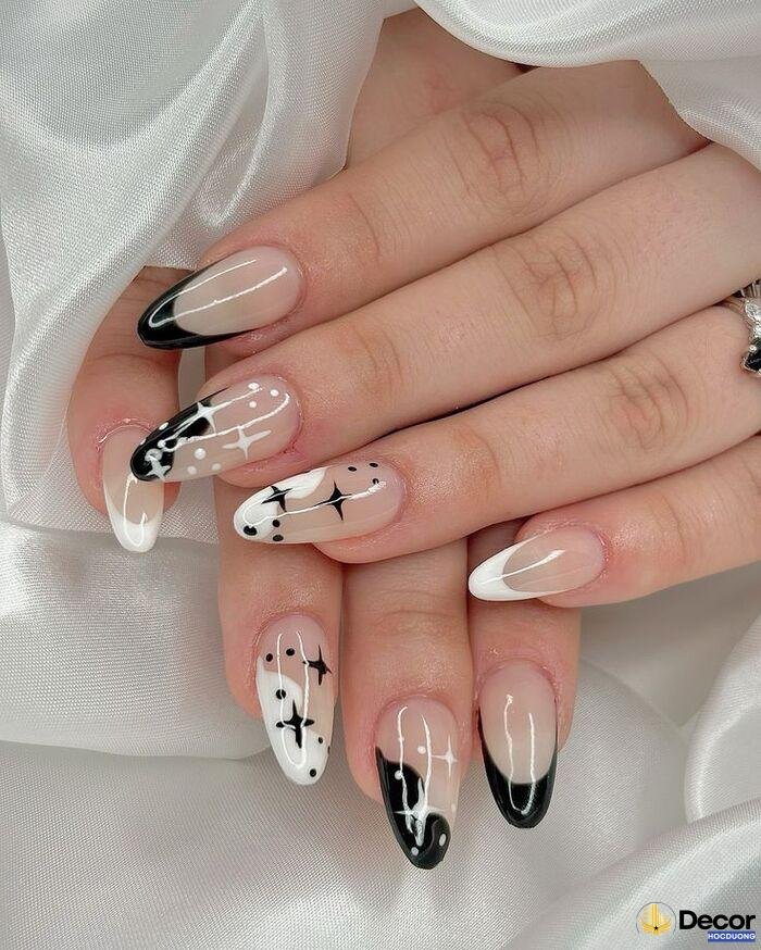nail trắng đen ngầu lòi