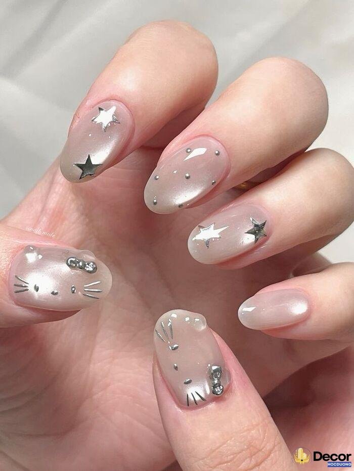 nail trắng