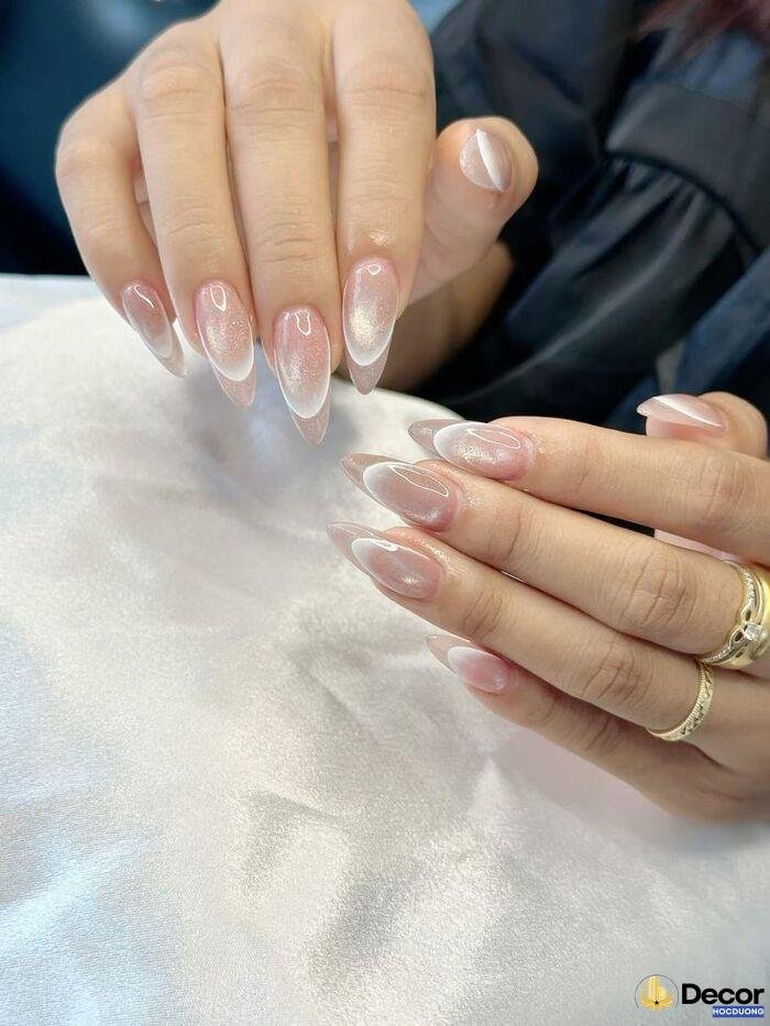 nail trong suốt siêu hịn