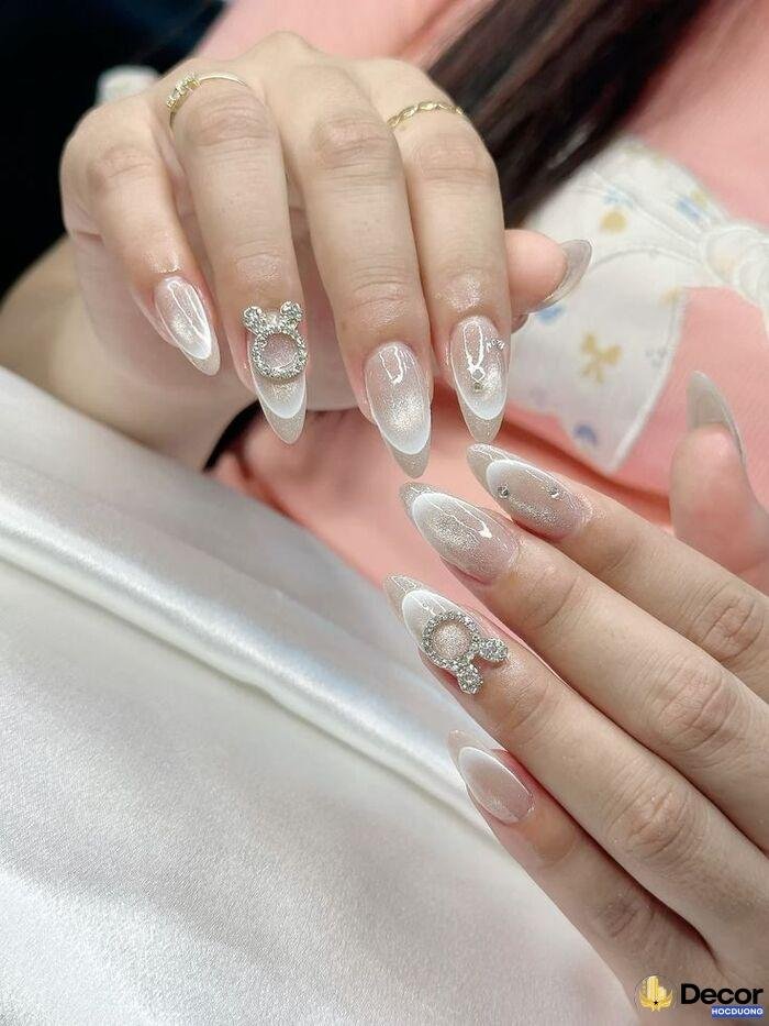 nail trong suốt xinh yêu