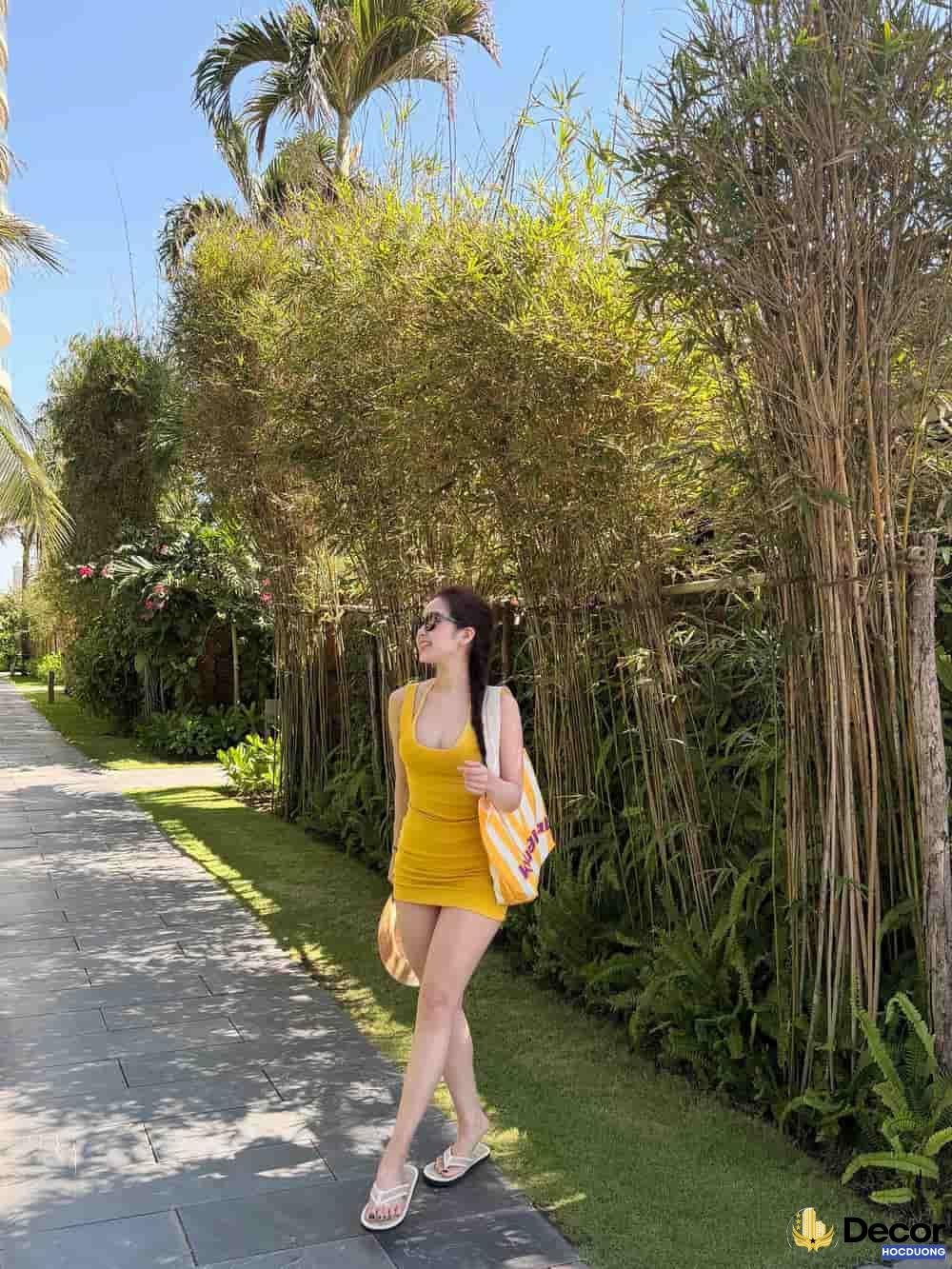 Lê Phương Anh selfie