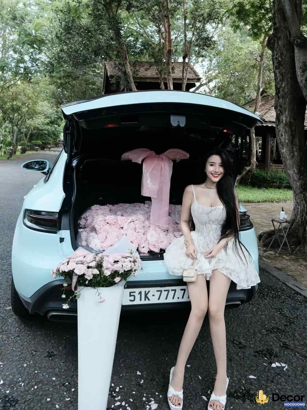 Võ Ngọc Trân trong nhà.