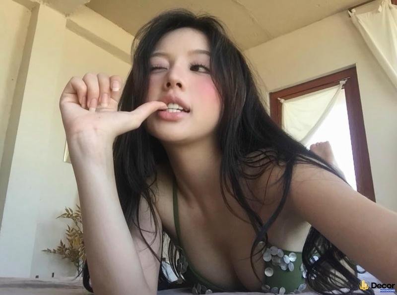 gái xinh hàn quốc chụp selfie