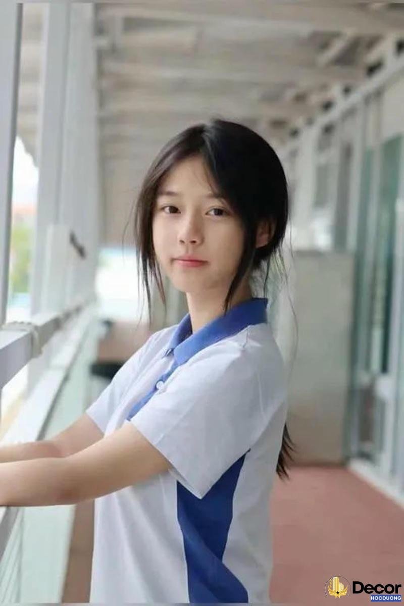gái xinh học sinh tóc dài