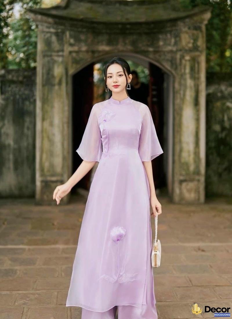 gái xinh mặc áo dài dịu dàng