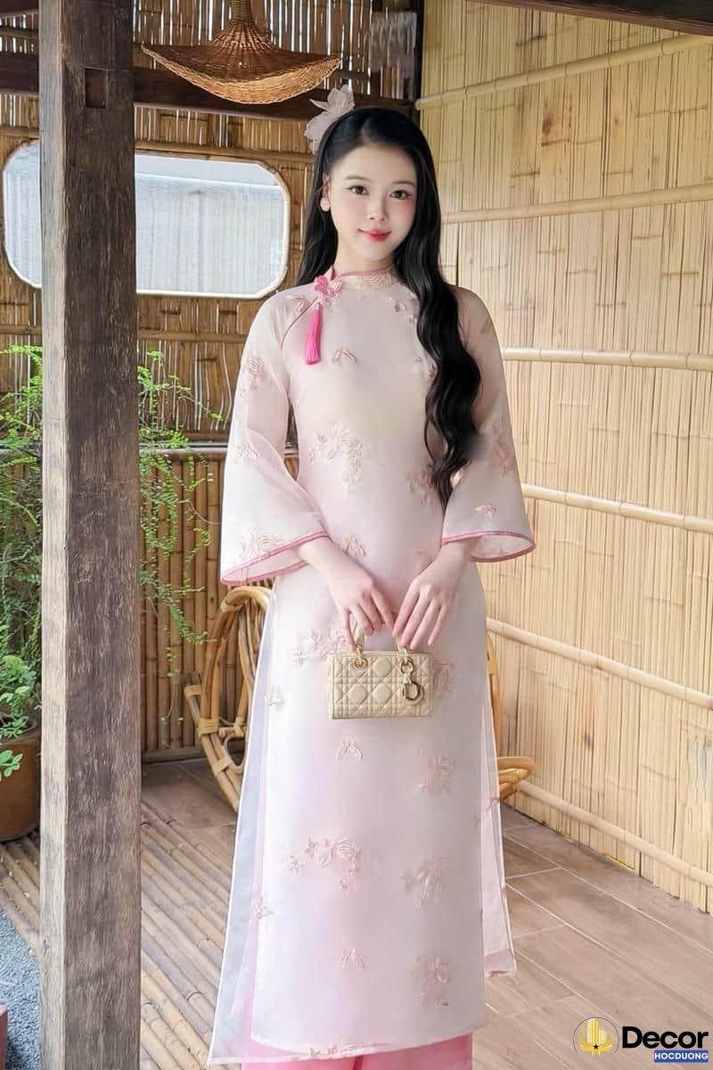 gái xinh mặc áo dài phong cách