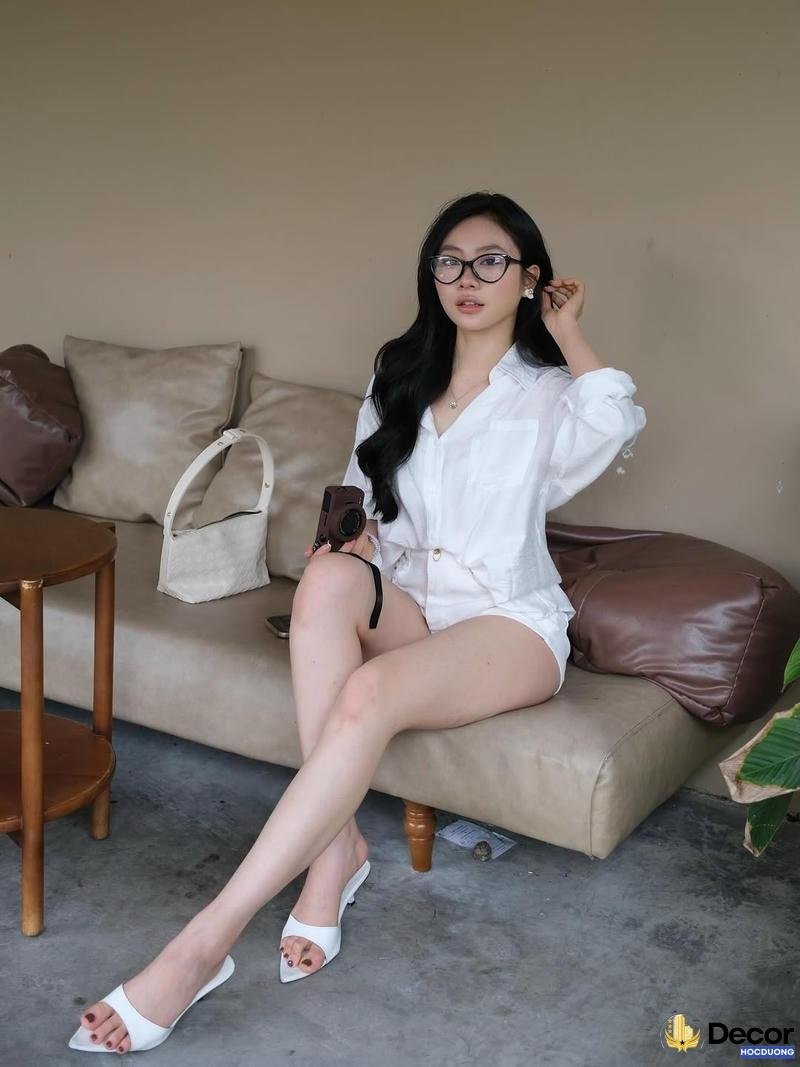 gái xinh tóc dài thời trang
