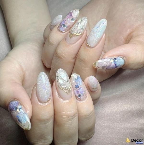 nail móng nhọn phong cách