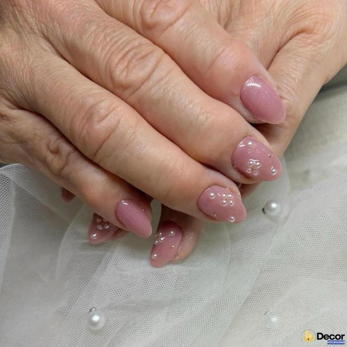 nail móng tay tinh tế