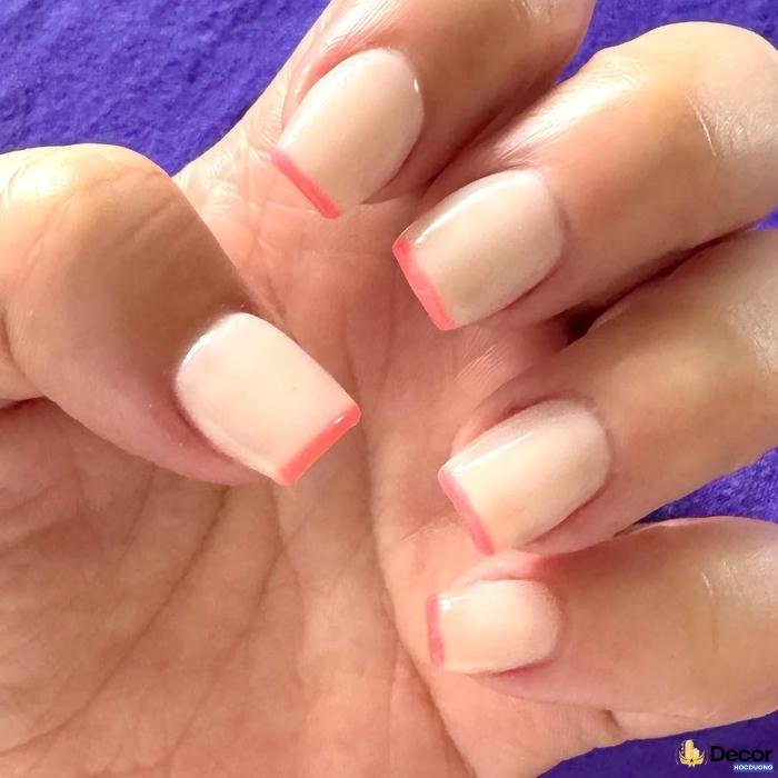 nail móng vuông hiện đại