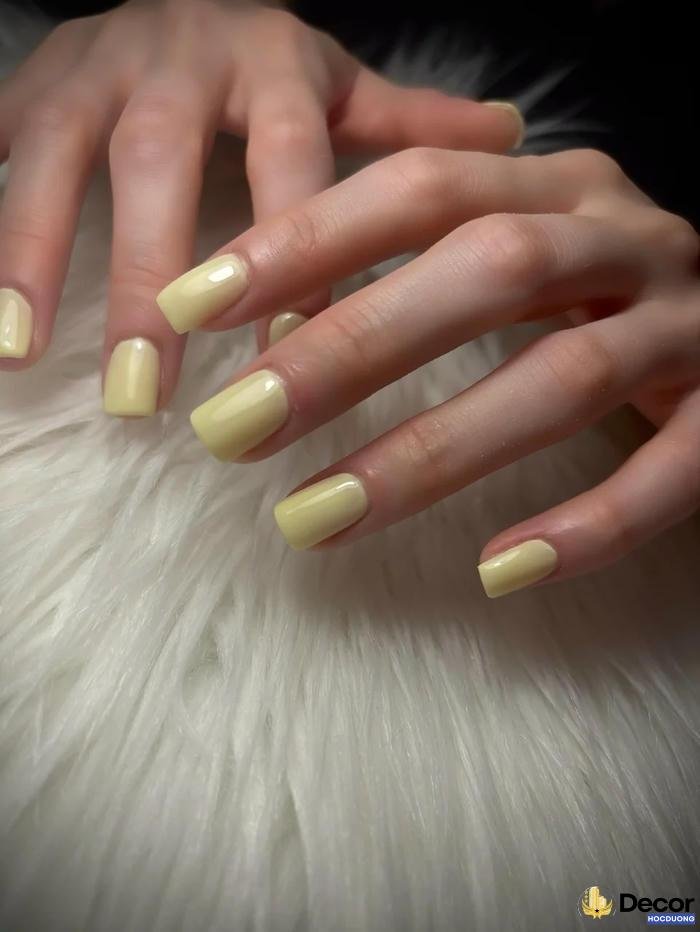 nail móng vuông thẩm mỹ