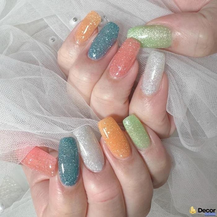 nail nhiều màu thẩm mỹ